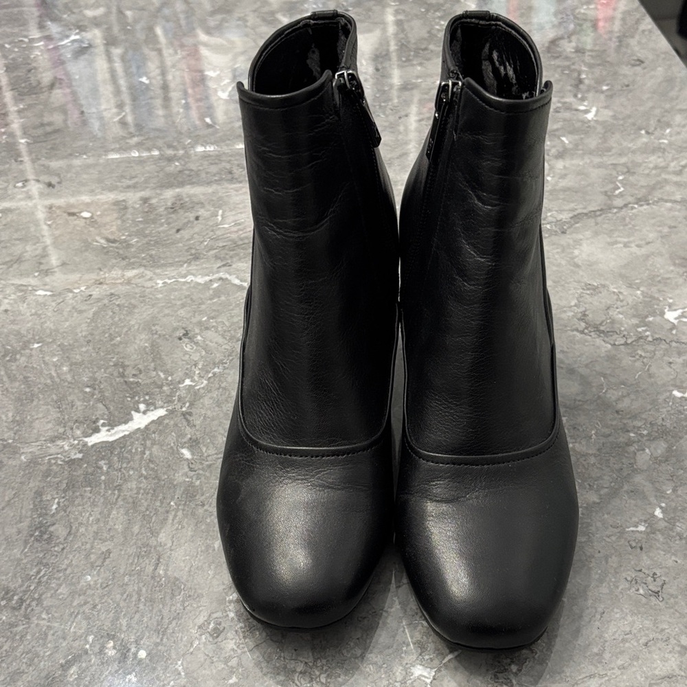 Donald J. Pliner Black Leather Ankle Boots